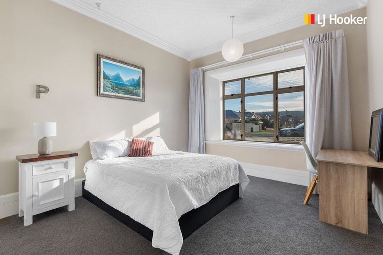 Photo of property in 69 Hargest Crescent, Saint Clair, Dunedin, 9012