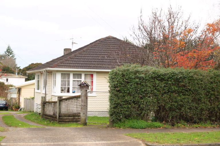 Photo of property in 2/42 Graeme Avenue, Mangere East, Auckland, 2024