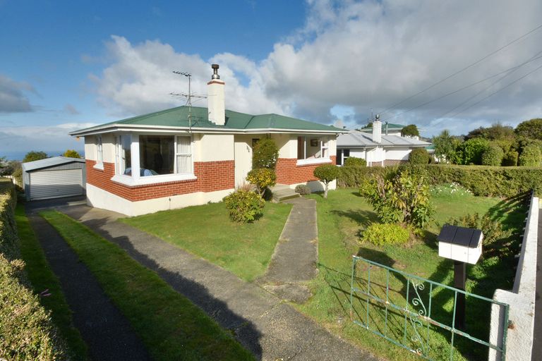 Photo of property in 16 Stephen Street, Halfway Bush, Dunedin, 9010