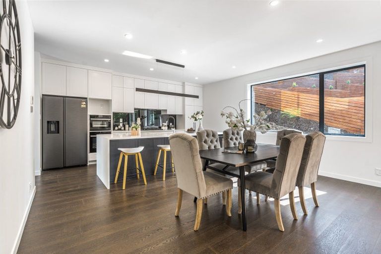 Photo of property in 44 Chatswood Grove, Chatswood, Auckland, 0626