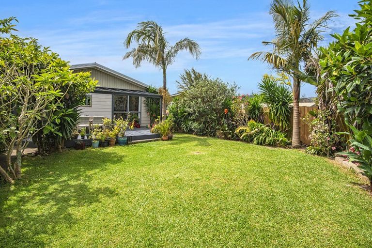 Photo of property in 16 Beazley Crescent, Tikipunga, Whangarei, 0112