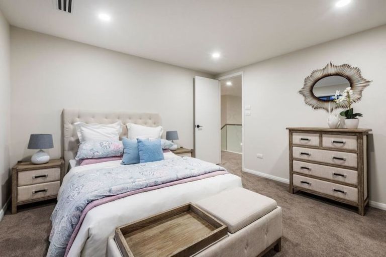 Photo of property in 7 Headland Drive, Long Bay, Auckland, 0630