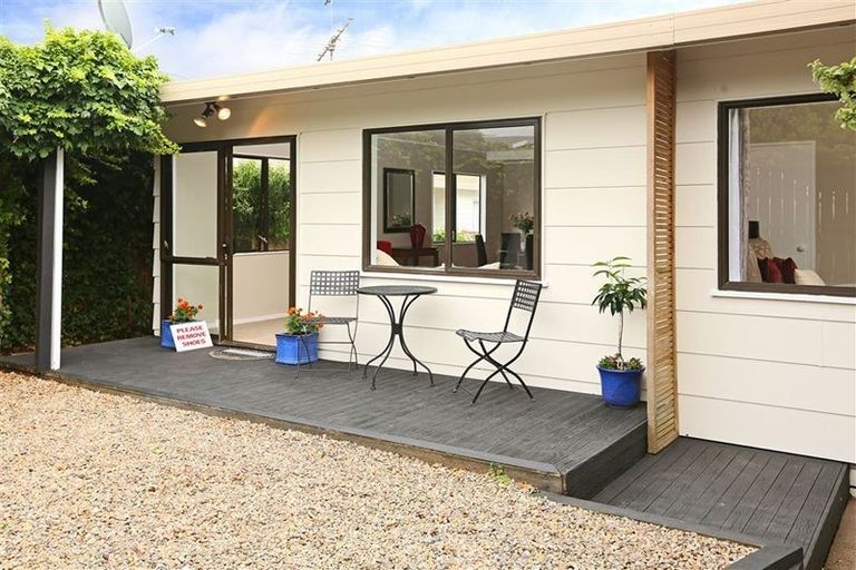 Photo of property in 2b Kintara Drive, Massey, Auckland, 0614