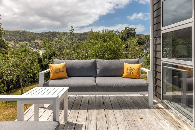 Photo of property in 19 Sea View Road, Ostend, Waiheke Island, 1081