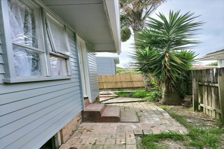 Photo of property in 505 Massey Road, Mangere, Auckland, 2022