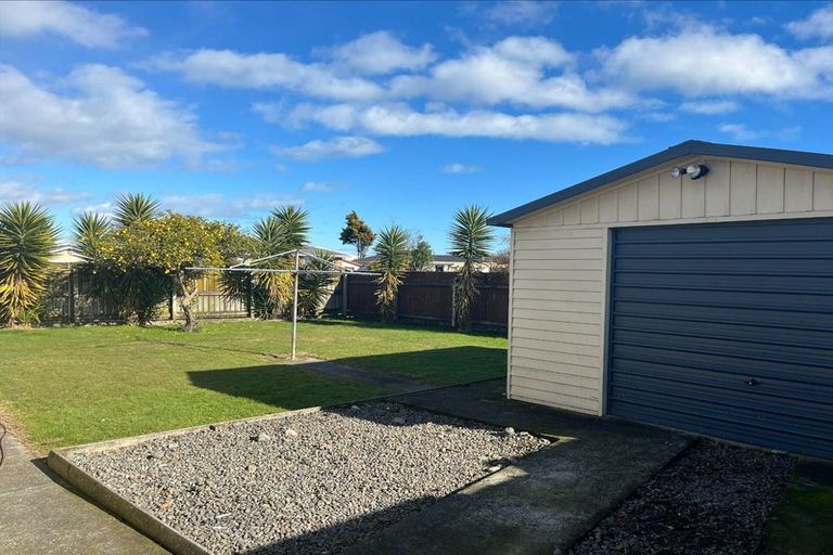 Photo of property in 2 Collingwood Street, Levin, 5510