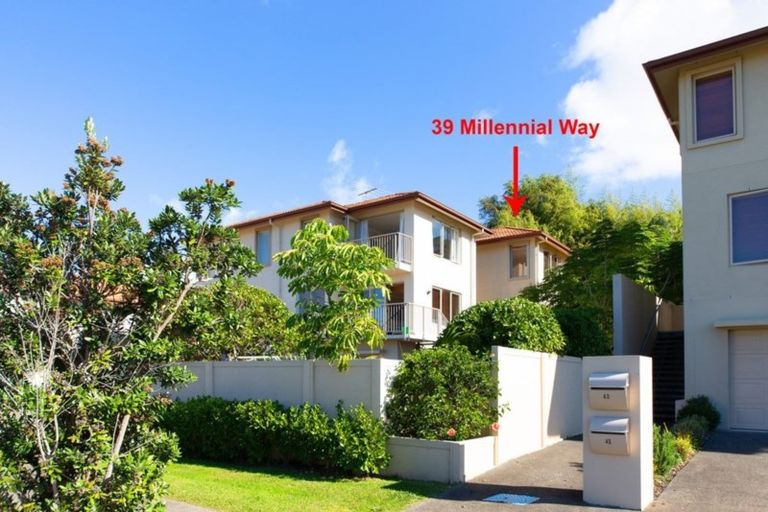 Photo of property in 39 Millennial Way, Orewa, 0931