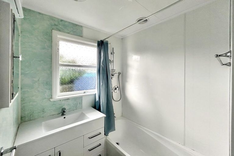 Photo of property in 73 Highbury Avenue, Highbury, Palmerston North, 4412