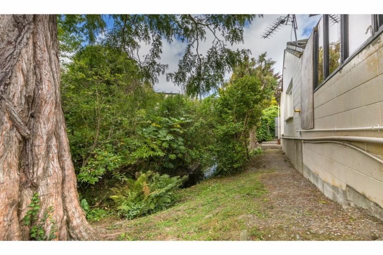 Photo of property in 22 Tuirau Place, Ilam, Christchurch, 8041