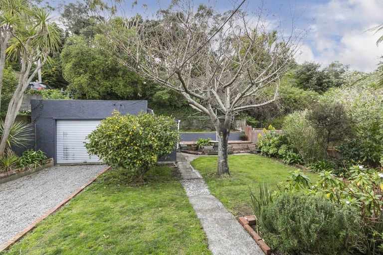 Photo of property in 24 Antico Street, Melrose, Wellington, 6023