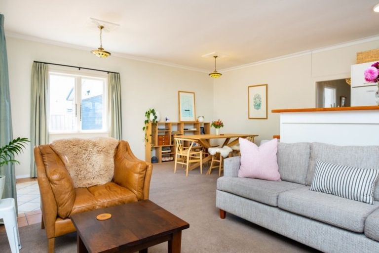 Photo of property in 5/16 Guthrie Road, Havelock North, 4130