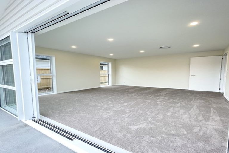 Photo of property in 12 Vintry Drive, Huapai, Kumeu, 0810