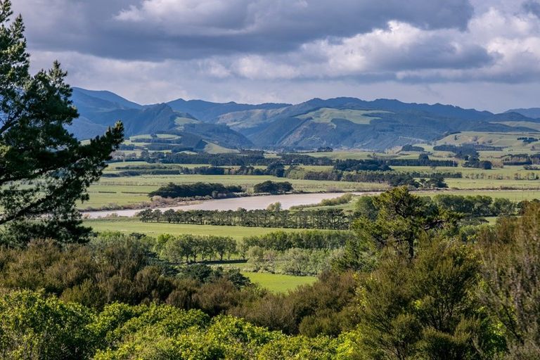 Photo of property in 2943a Western Lake Road, Western Lake, Featherston, 5773