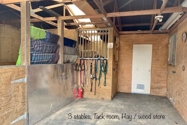 Photo of property in 37 Flightys Road, Judgeford, Porirua, 5381