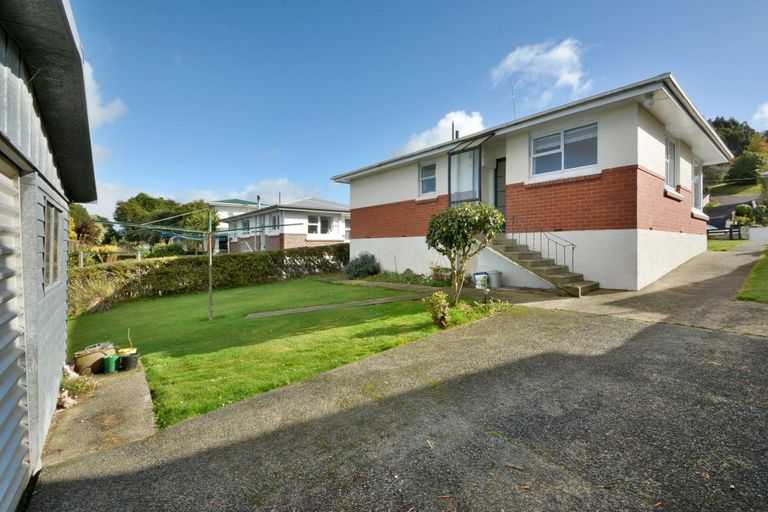 Photo of property in 16 Stephen Street, Halfway Bush, Dunedin, 9010