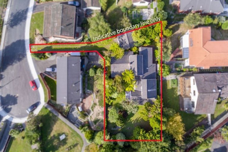 Photo of property in 16 Tapestry Grove, Silverstream, Upper Hutt, 5019