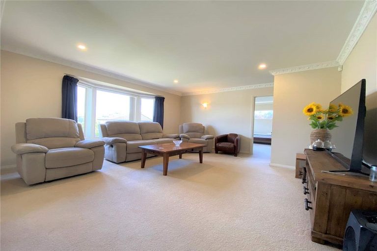 Photo of property in 84 Killybegs Drive, Pinehill, Auckland, 0632