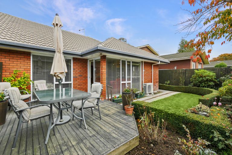 Photo of property in 3/356 Yaldhurst Road, Russley, Christchurch, 8042