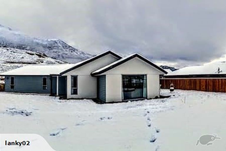 Photo of property in 37 Myles Way, Lower Shotover, Queenstown, 9304