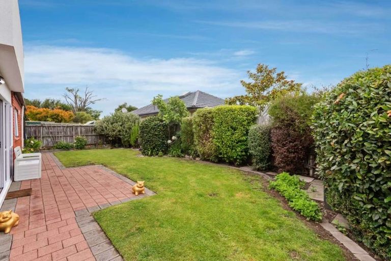 Photo of property in 33 Coniston Avenue, Ilam, Christchurch, 8041