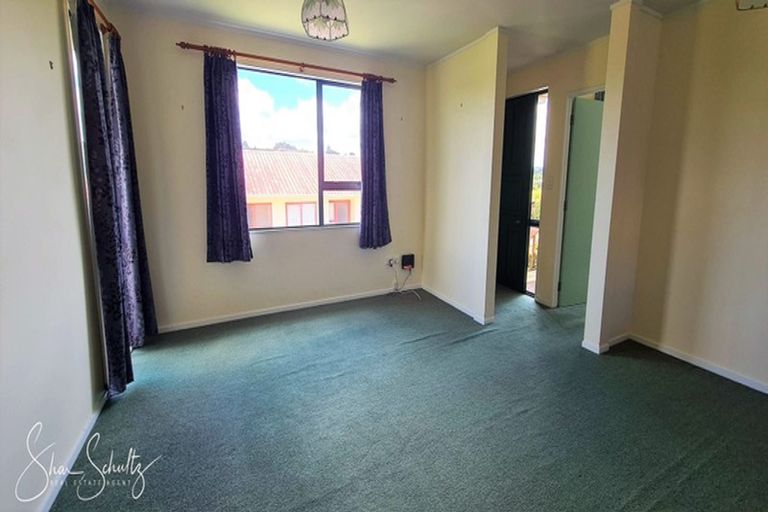 Photo of property in 6 Ash Grove, Maungaturoto, 0520