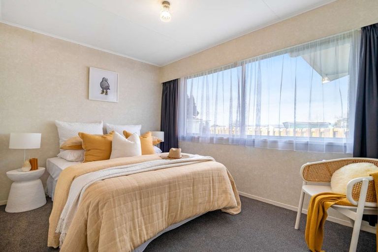 Photo of property in 15 Corilin Place, Mangakakahi, Rotorua, 3015