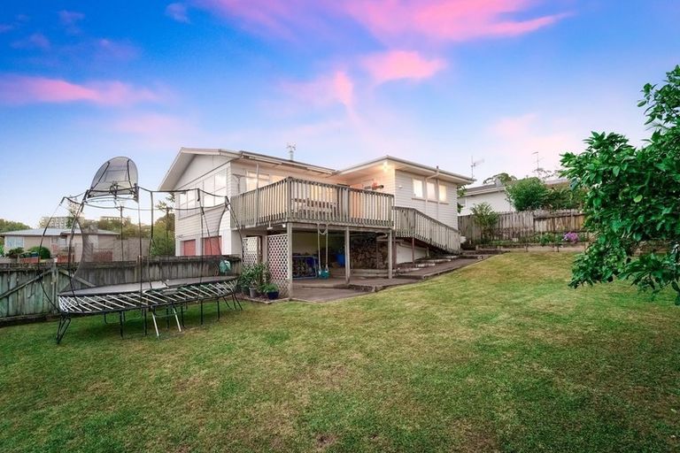 Photo of property in 31 Meilland Place, Glen Eden, Auckland, 0602