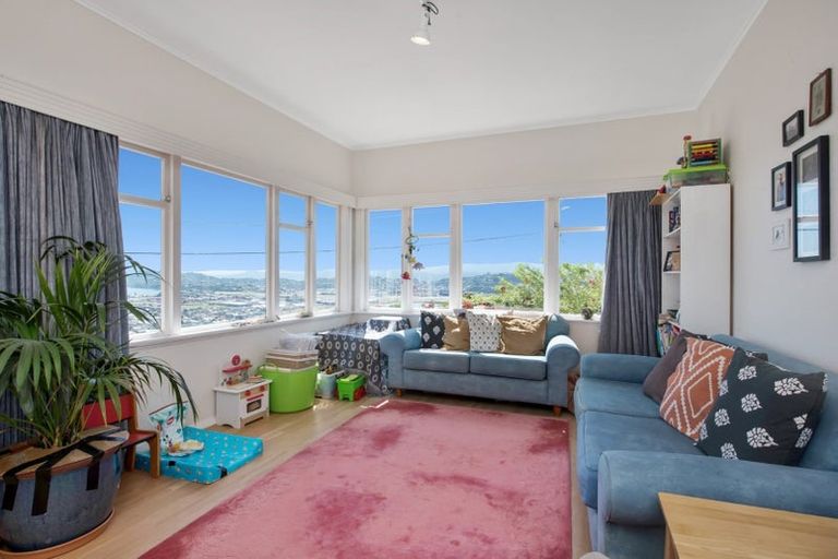 Photo of property in 14 View Road, Houghton Bay, Wellington, 6023