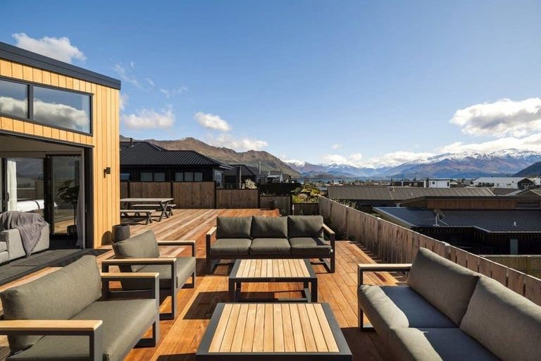 Photo of property in 65 Farrant Drive, Wanaka, 9305