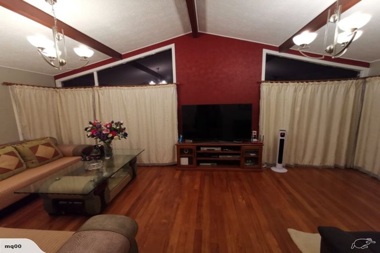 Photo of property in 320 Bucklands Beach Road, Bucklands Beach, Auckland, 2012