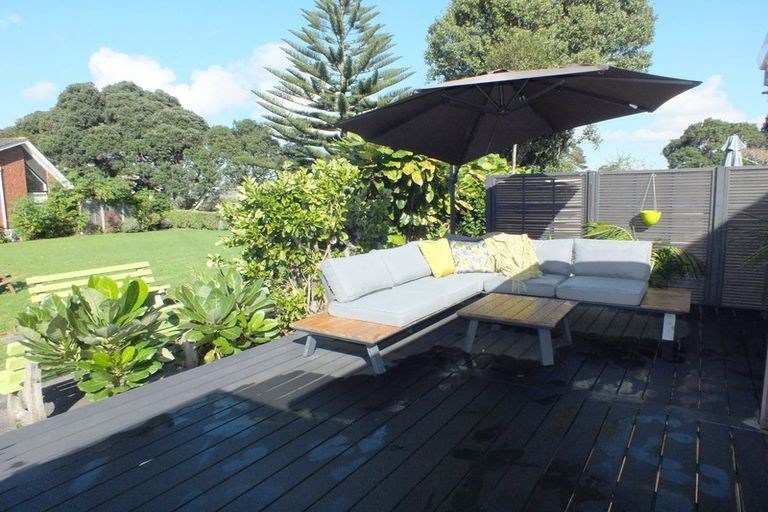 Photo of property in 3 Bellbird Place, Orewa, 0931