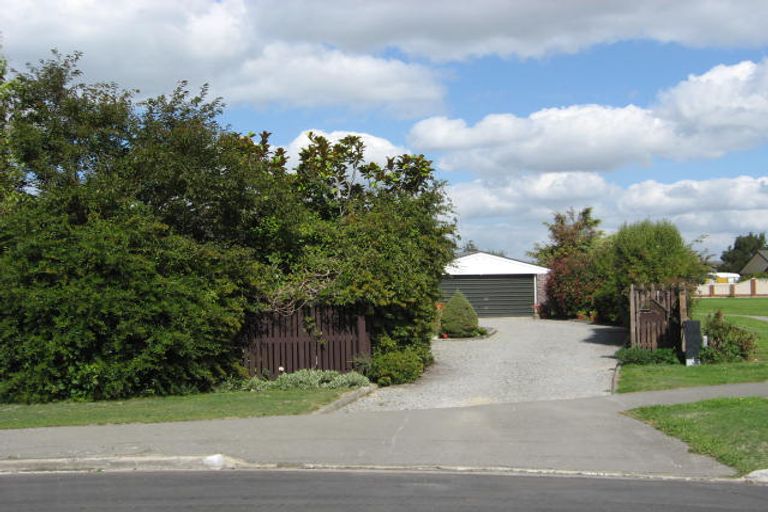 Photo of property in 46 Oakden Drive, Darfield, 7510