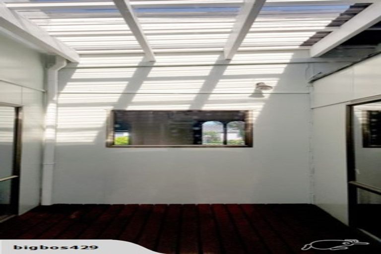 Photo of property in 17 Awanui Drive, Waikanae, 5036