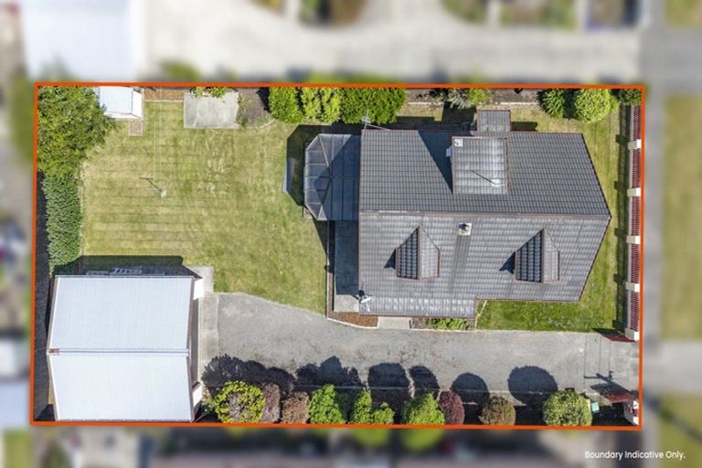 Photo of property in 206 Grimseys Road, Redwood, Christchurch, 8051