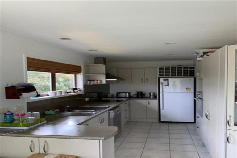 Photo of property in 1 Cedar Heights Avenue, Massey, Auckland, 0614