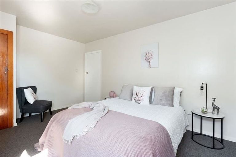 Photo of property in 1/74 Russley Road, Russley, Christchurch, 8042