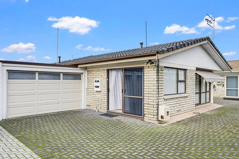 Photo of property in 16b Grey Street, Glenholme, Rotorua, 3010