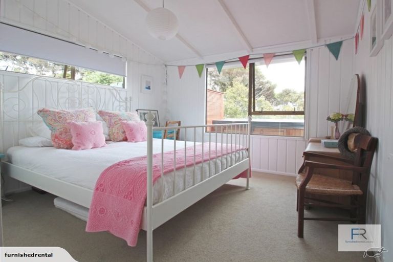 Photo of property in 136 Rangatira Road, Beach Haven, Auckland, 0626