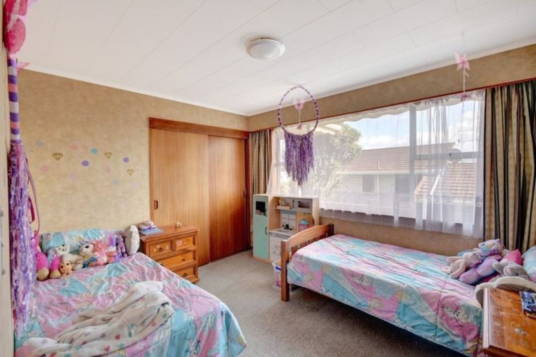 Photo of property in 1 Leith Street, Kinmont Park, Mosgiel, 9024