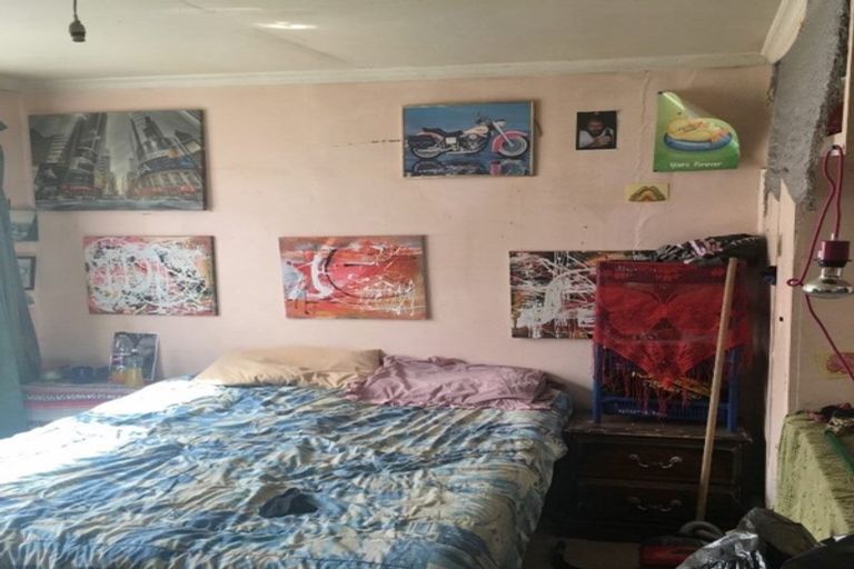 Photo of property in 51 Reid Road, South Dunedin, Dunedin, 9012