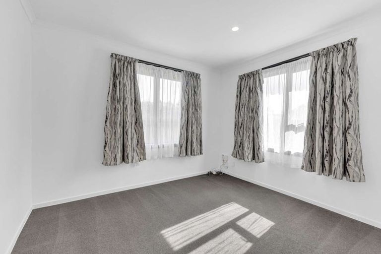 Photo of property in 9 Falstaff Street, Stratford, 4332