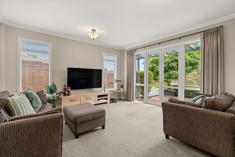 Photo of property in 24 Cotswold Place, Ohauiti, Tauranga, 3112