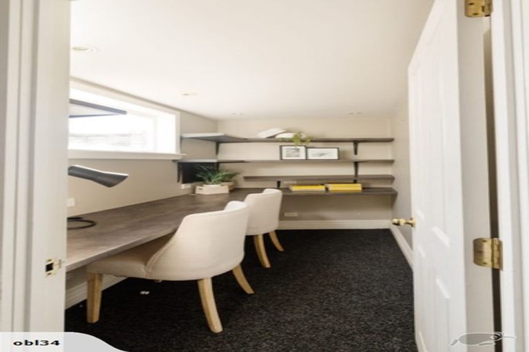 Photo of property in 71 Beach Road, Mellons Bay, Auckland, 2014