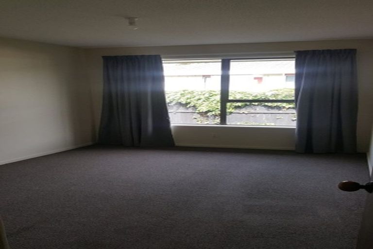 Photo of property in 19b Chipping Lane, Redwood, Christchurch, 8051