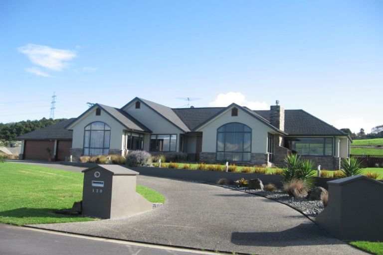 Photo of property in 120 Polo Prince Drive, Alfriston, Auckland, 2105