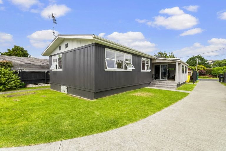 Photo of property in 61 Ladies Mile, Manly, Whangaparaoa, 0930