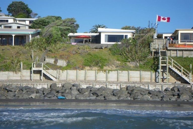 Photo of property in 74 The Esplanade, Raumati South, Paraparaumu, 5032