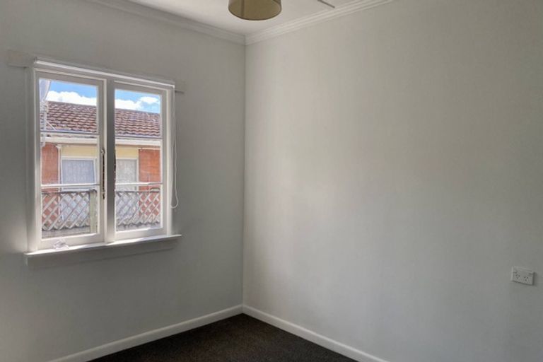 Photo of property in 27 Third Avenue, Avenues, Whangarei, 0110