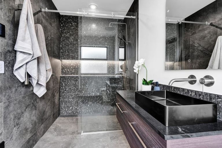 Photo of property in 80 Parklands Avenue, Bell Block, New Plymouth, 4312