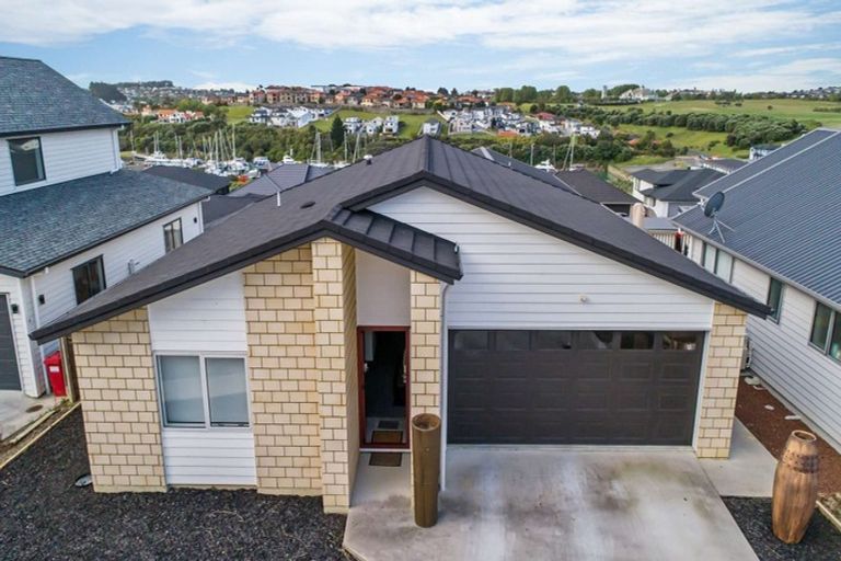 Photo of property in 16 Kiwa Crescent, Gulf Harbour, Whangaparaoa, 0930